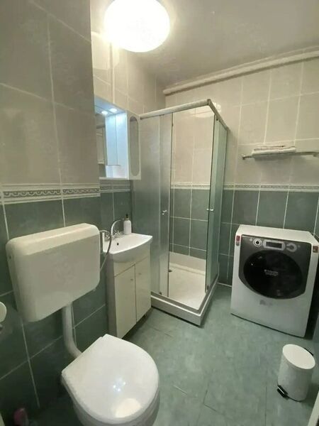 Obor x Teiul Doamnei  str Masina de Paine - 7 minute metroul Obor